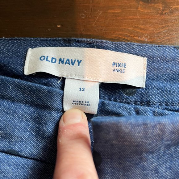Old Navy Womens Denim Pants Size 12 - Picture 2 of 3